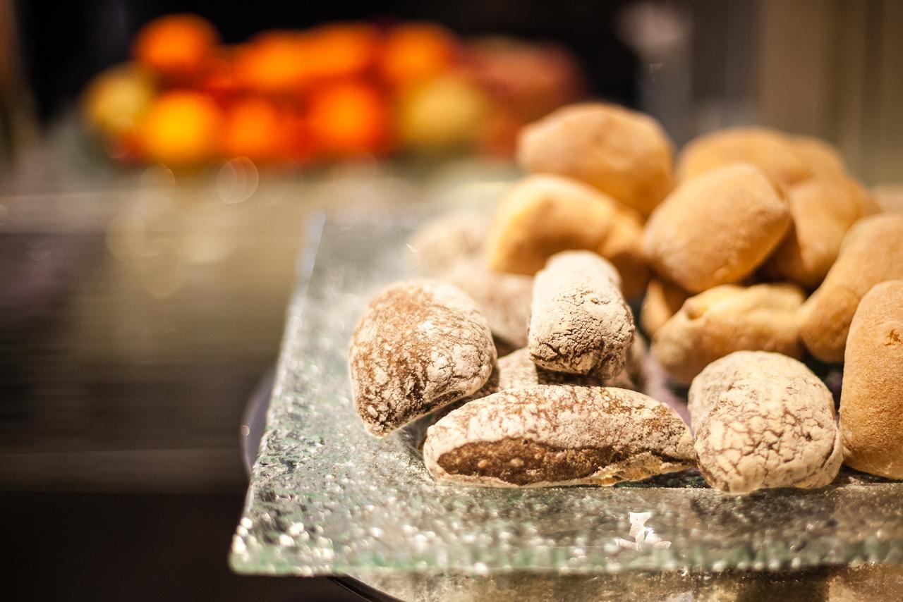 Baglioni Hotel Carlton - The Leading Hotels Of The World 밀라노 외부 사진